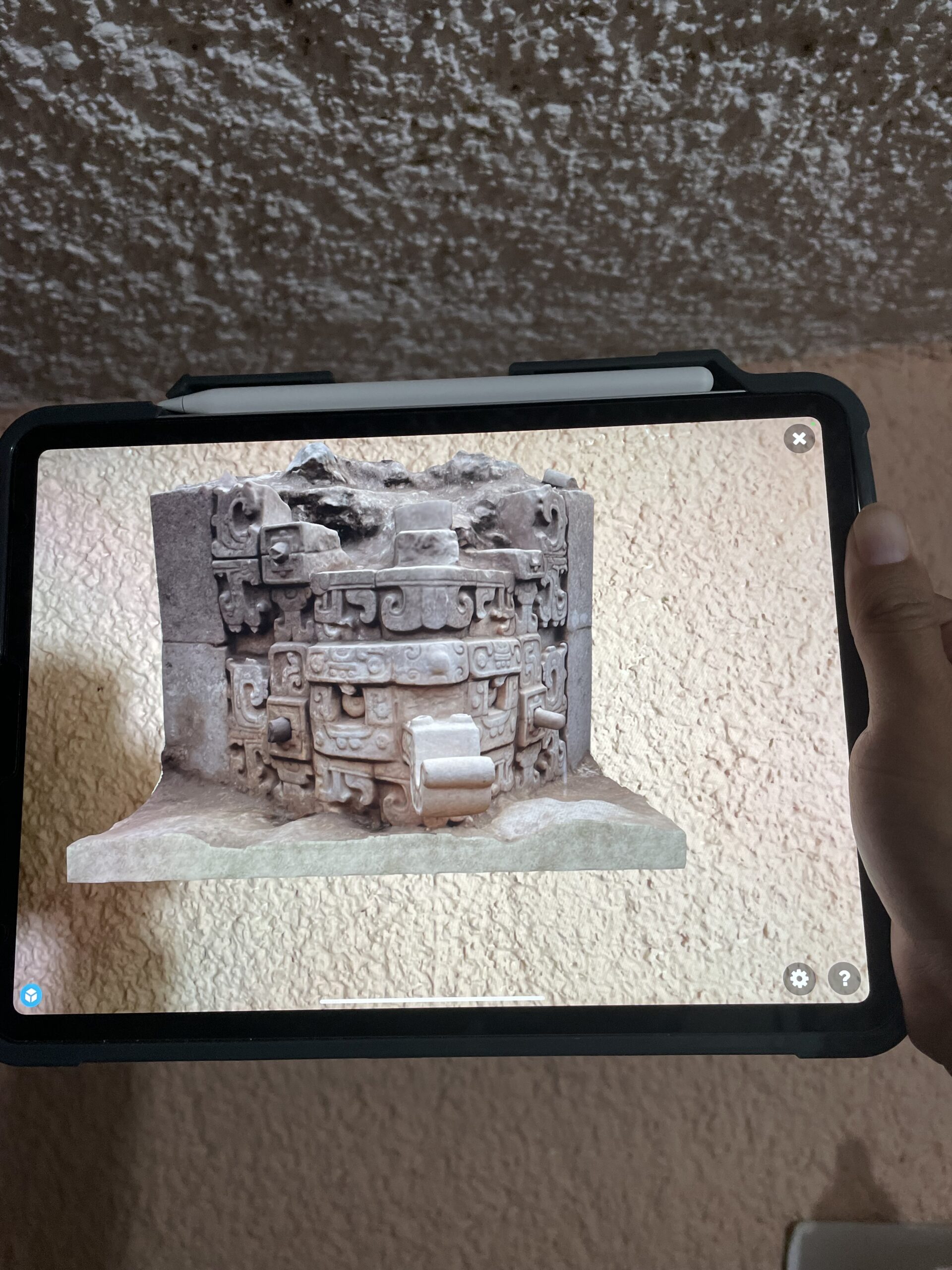 Read more about the article Virtual and Augmented Reality in the Pre-Hispanic City of Uxmal